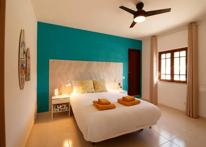 ゲストハウス Quinta Do Paraiso - Bed&shower アルブフェイラ